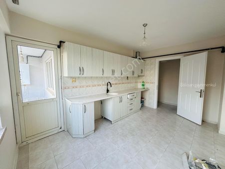 🏡 Göl-san Gayrimenkul’den 🏡 Pınarbaşı Mah. Site İçerisinde 3+1 Doğalgazlı Satılık Daire