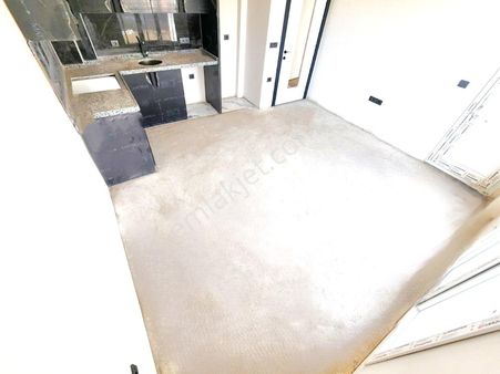 👉burhaniye'de Aygül'den Yerden Isıtmalı Asansörlü Kat Ve Cephe Seçenekleri İle 1+1 Satılık Daireler