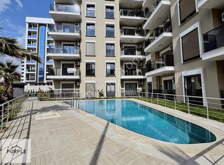 Çiğli Odespark Sitesi'nde Havuz Cephe Eşyalı 1+1 Kiralık Daire