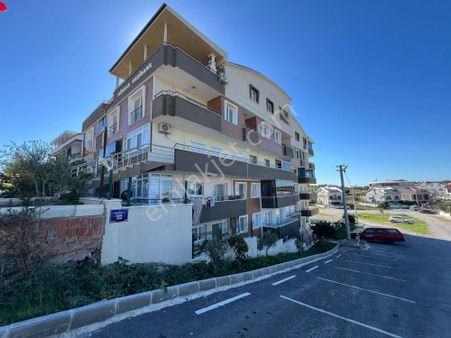 Hünkar Rezidans’ta 1+1 – Havuzlu, Cam Balkonlu, Ferah Yaşam Alanı!