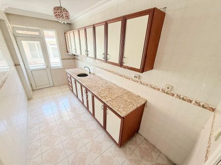 Akçay Utku Emlaktan İkizçay'da 2+1 Otoparklı Geniş Satılık Daire