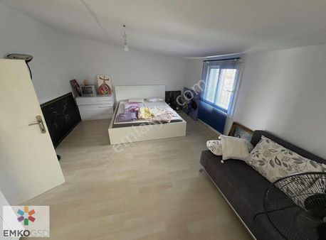 Çukuraltında Satılık Deniz Mazaralı Daire [emko]