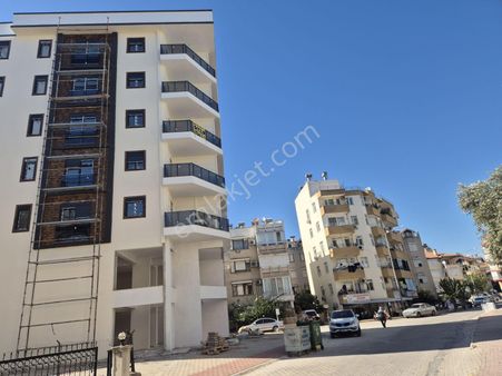 Çarşı Merkez'de Denize Yürüme Mesafesinde Satılık Lüks Daireler