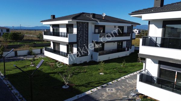 🔵 Gömeç Sahilde Denize Yakın 60 M2 1+1