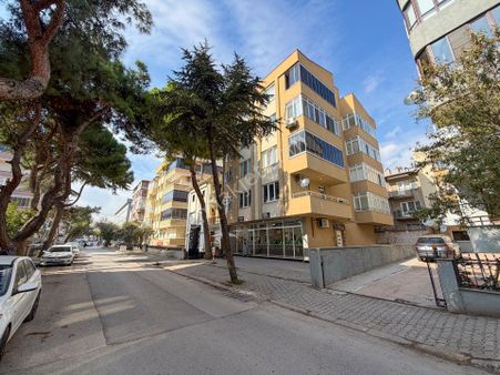 Balıkesir Karesi Atatürk Mh Turgut Reis Cd Satılık 3+1 Daire