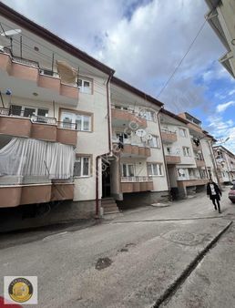 Yiğitler Mahallesinde Satılık 3+1 Daire