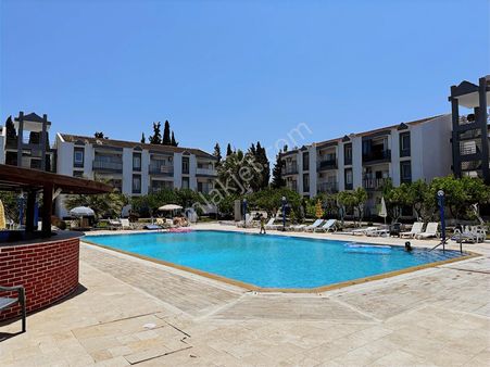 Kuşadası Karaovada Satılık Denize Yakın 1+1 Daire