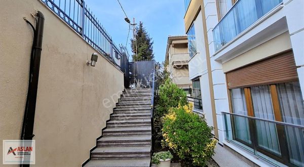 Üsküdar Çengelköy Caddeye Yakın 3+1 140m2 Bahçeli Satılık Daire