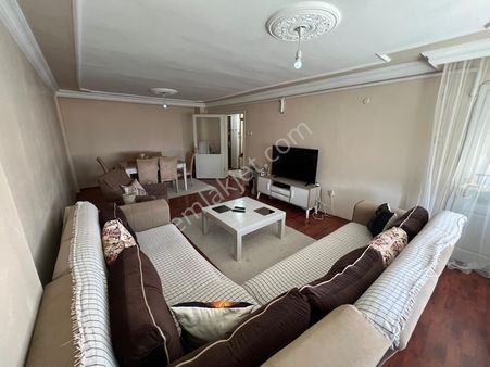 🏡 Rota Gayrimenkul’den İstasyon Mahallesi’nde Satılık 3+1 Kapalı Mutfak Fırsat Daire