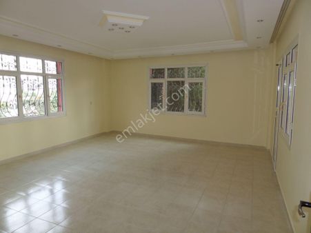 100.yıl H.b.v. Bul.,3 Katlı Müstakil Evin 2.ve 3. Katları Kiralık Daire