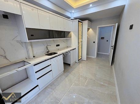 Darıca Yalı Mahallesinde Millet Bahçesi Dibinde 80 M²
