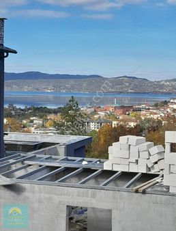 İmarlı 3 Ad Gölmanzaralı Arsave Bungalov