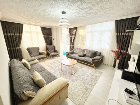 Baraj_yolunda_kapalı_mutfak_geniş_3_balkonlu_masrafsız_3+1_cazip