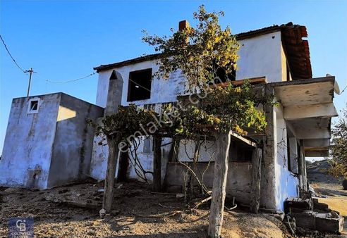 Milas Akkovanlık'ta İki Katlı Kargir Ev Ve Tarla