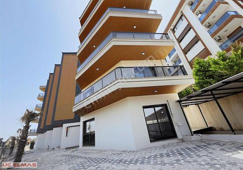 Üç Elmastan 1+1 Müthiş Lokasyon Yerden Isıtma Satılık Daire