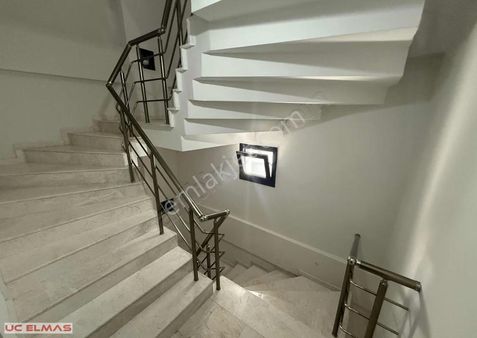 Üç Elmastan 2+1 Merkezi Lokasyon 90² Süper Satılık Daire