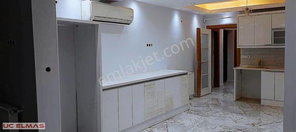 Üç Elmastan 2+1 Süper Lokasyon Müthiş Satılık Daire