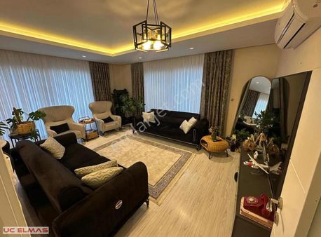 Üç Elmastan Gayrimenkul'den Menderes Merkezi Konumda 3+1 Daire