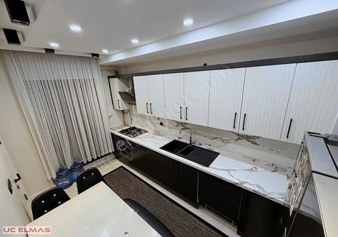 Üç Elmastan 4+1 Gölcükler Müstakil Giriş Harika Satılık Villa