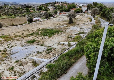 Üç Elmastan Köy İçi İmarlı 250 M² Tapulu Araç Takasına Uygun.