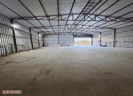 Üç Elmastan Sanayi Bölgesine Ve Menderese Yakın 300 M²süper Depo