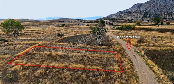 Yeşilova Alanköy Köyünde 372 M2 Arsa