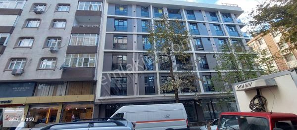 Bağlarbaşı Cad. Üzerinde 2+1 Sıfır Daire