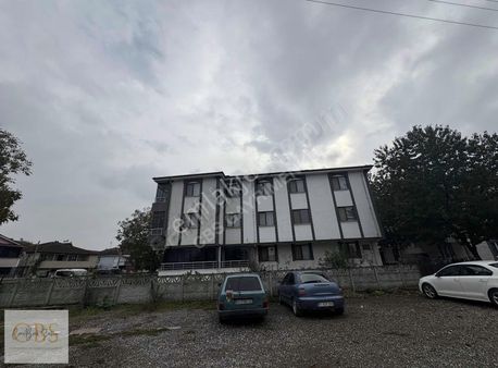 Koçyazı Mahallesinde Satılık Ara Kat Ebeveyn Banyolu 2+1