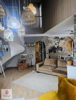 Floryada Kiralık Eşyalı Loft Daire