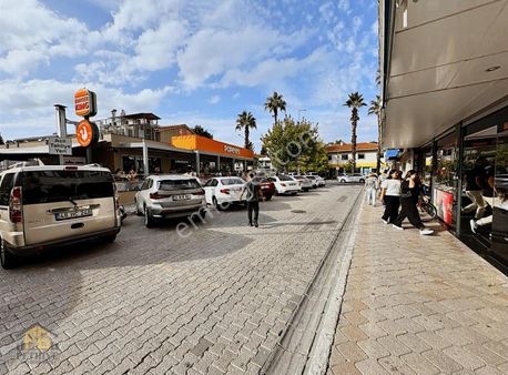 Cumhuriyet Mahallesi Merkezde Satılık Giriş Kat Ofis
