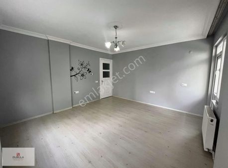 Pazartesi Pazarı Yakını Sütlüce Mahallesinde Kiralık (2+0) Daire