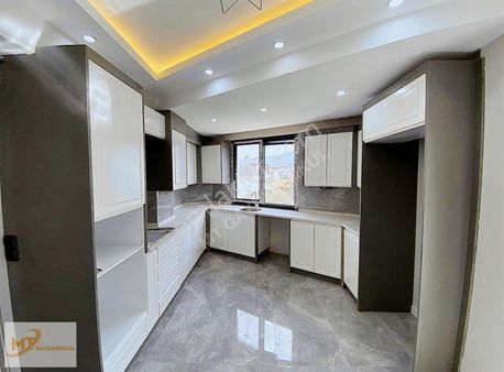 Mt'den Bağbaşında Sıfır Asansörlü Kat Seçenekli 3+1 Daireler