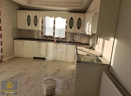 Kiralık 4+1 Geniş Ve Ferah Daire Şehrin En Değerli Caddesinde