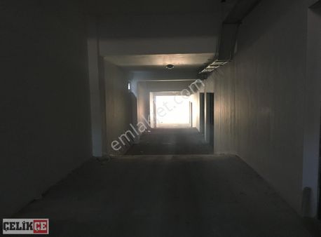 9,50 Metre Yükseklik 450 M2 Dükkan İskanlı