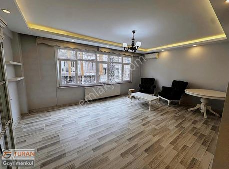 Turan 'dan İcadiyede 2+1 Çift Cepheli Balkonlu Arakat Ferah