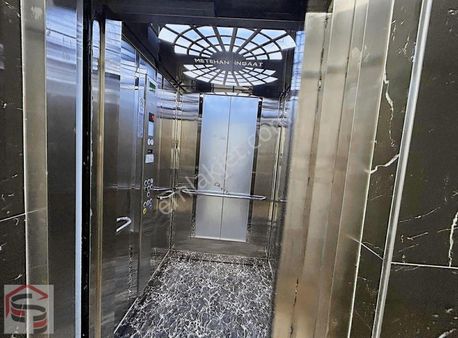 Aşıroğlu Ana Cadde Üzerinde İki Cadde Paralel Satılık Dubleks