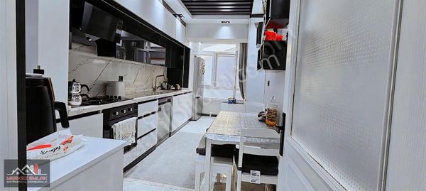 Merkez Emlak 3+1 Kat 2 İçi Full Yapılı Geniş Merkezi Konum Da