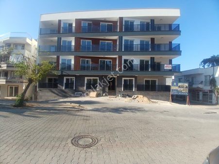 Davutlar Merkezde Heryere Yürüme Mesafesinde Satılık 1+1 Daire