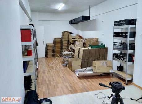 Merkez Emlak 18 Ana Cadde Üzerinde