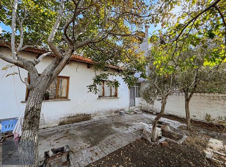 Beyazyaka'dan Atatürk Mahallesinde 2+1 Satılık Müstakil Ev