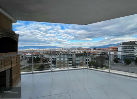 Ata Yapı'dan Çakmak'ta 140m² 2+1 Ara Kat Kiralık Daire