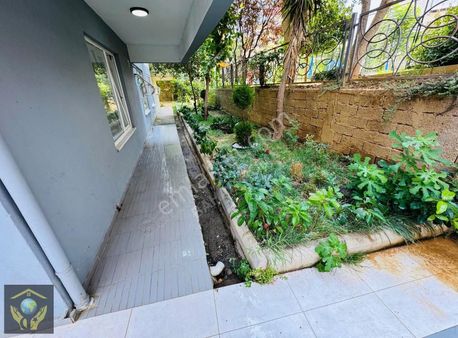 2.800.000 Tl Denize 700 Metre 2+1 100 M2 Alanya Bahçe Katı