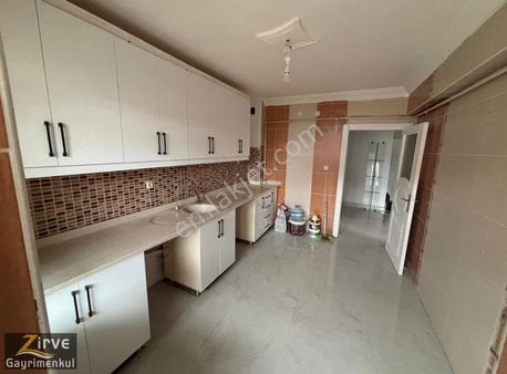 Zirve'den 1 Milyona Kadar Kredi Yıldırım Mah. 3+1 Köşe Başı