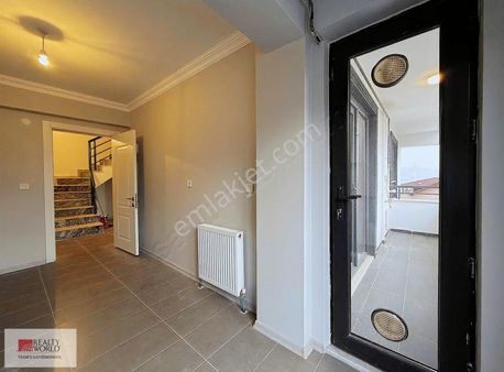 Şok Fiyat ! 202 M2 Ebeveyin Odalı 3+1 Çatı Dubleks Ful Manzaralı