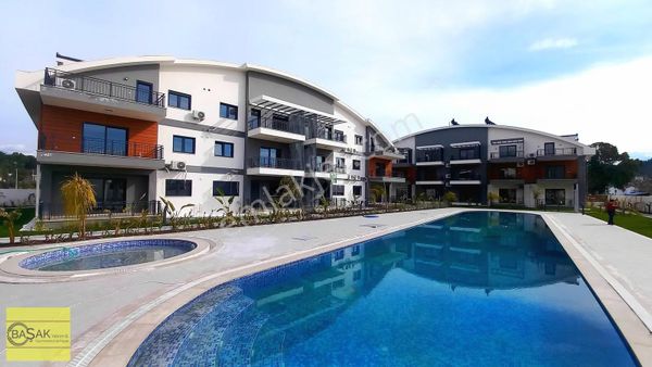 Başak Tan Havuzlu Lüks Sitede Eşyalı Kiralık 1+1