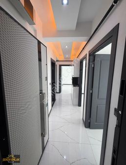 Şeker Emlaktan Albayrak Bulvarı Yakını 110m² 2+1 Lüx Daire