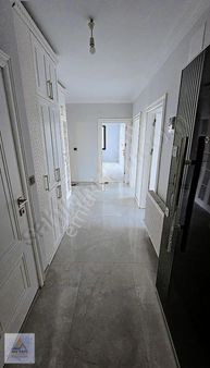 Anyapı Emlaktan Satılık Yenı Yapı 3+1 Ara Kat Daire