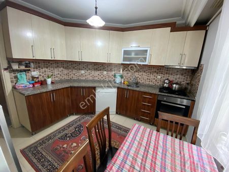 Pusula İnş.tan Ugurmumcu Mah Cadeye Cok Yakın 120m2 3+1 Yuksek Giriş Kat Daire