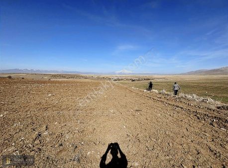 Develi'de 416 Bin Metrekare Tek Tapu Tarla