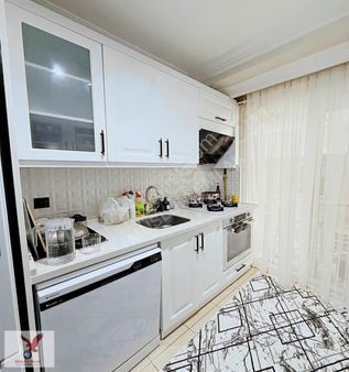 Avcılar Cihangirde Pelican Durağına Yakın 2+1 Kelepir Daire !!